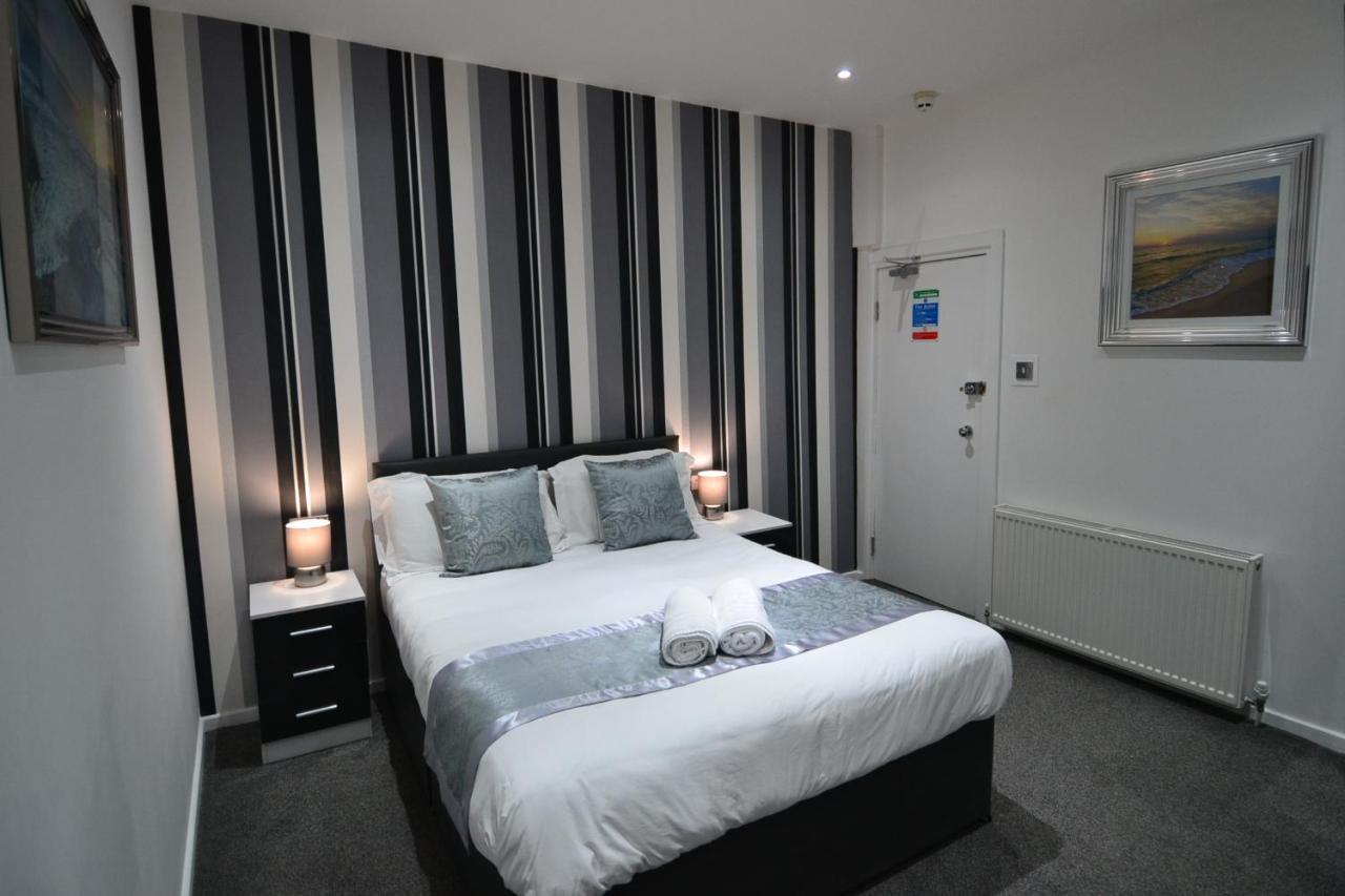 Hotel 33 Blackpool Exterior photo
