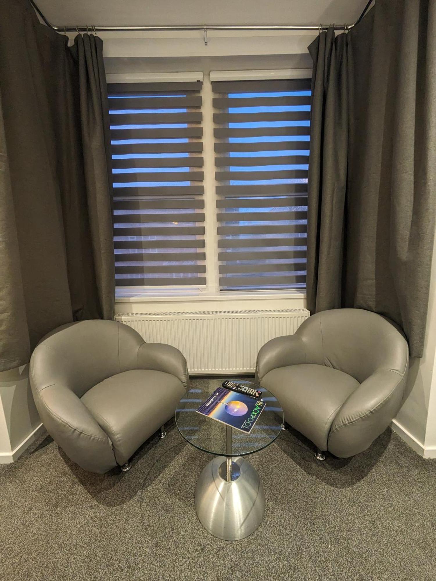 Hotel 33 Blackpool Room photo