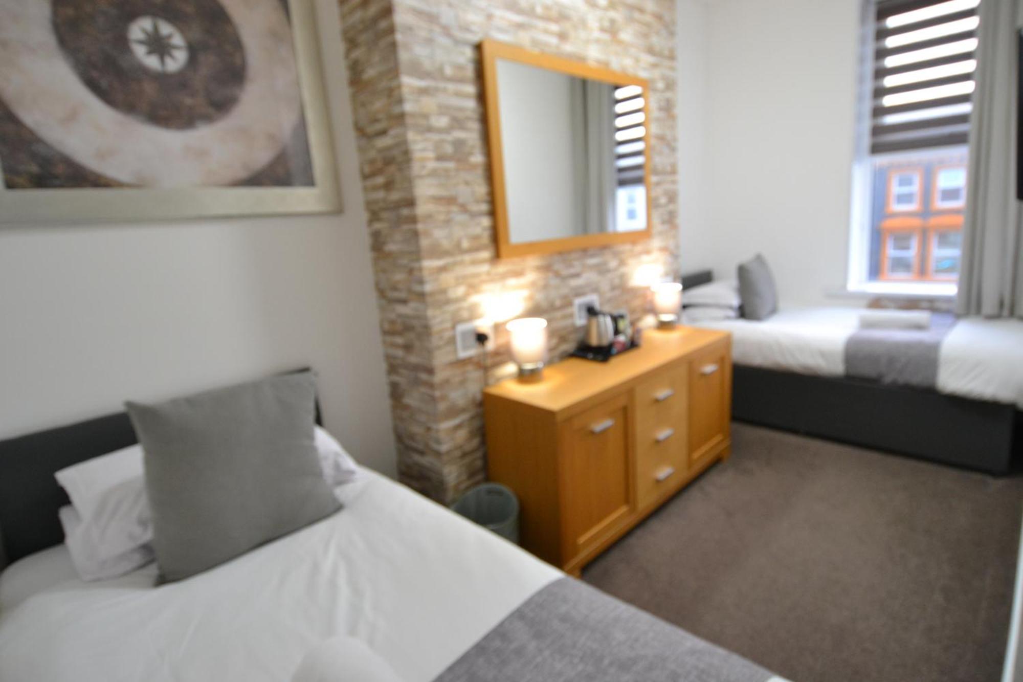 Hotel 33 Blackpool Room photo