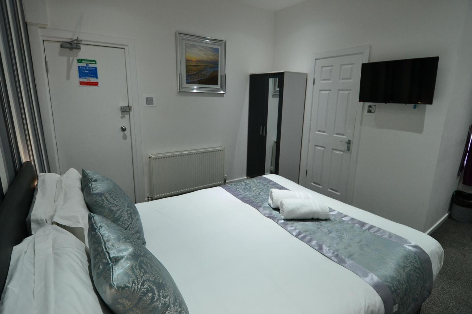 Hotel 33 Blackpool Room photo