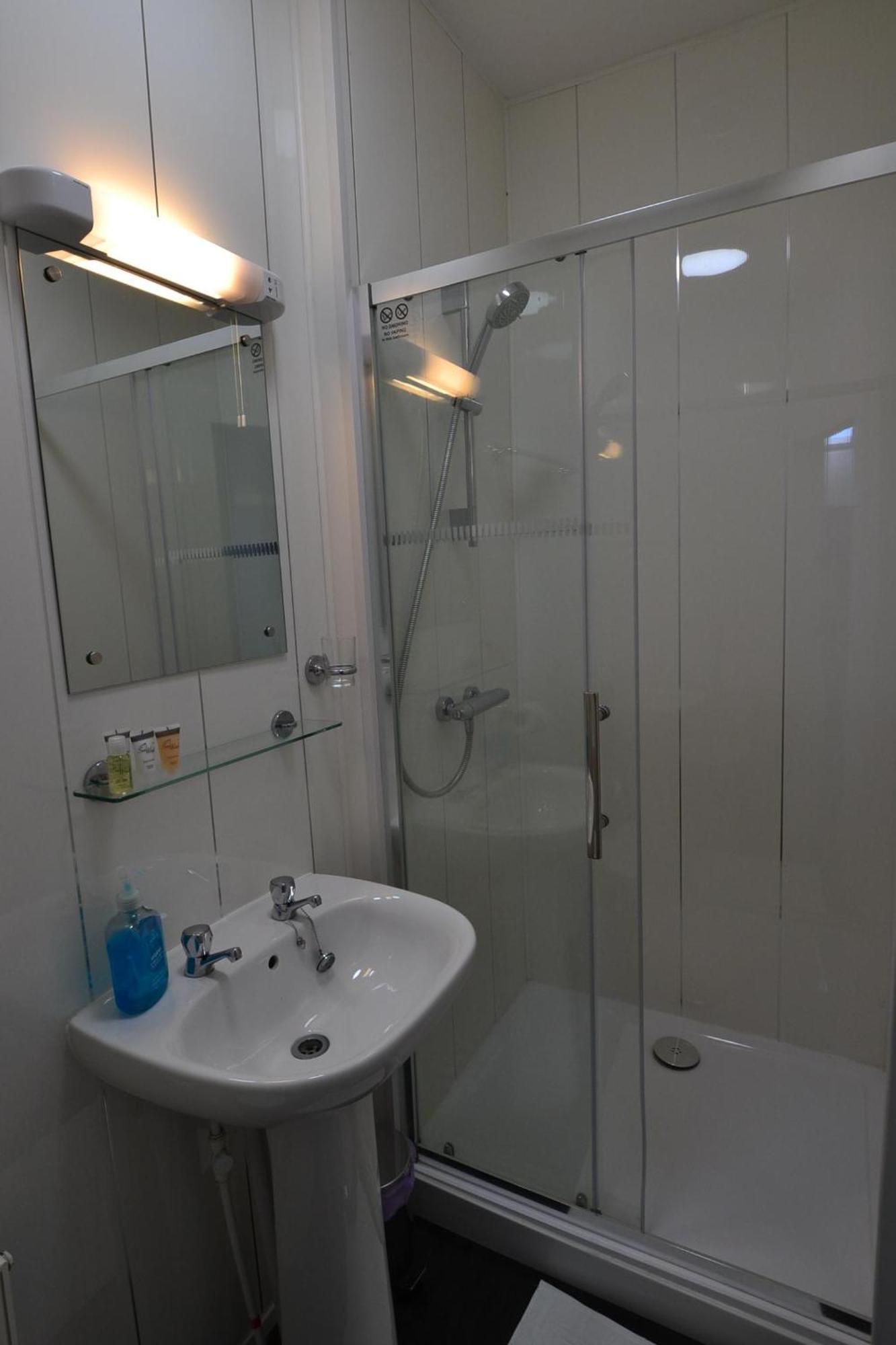Hotel 33 Blackpool Room photo